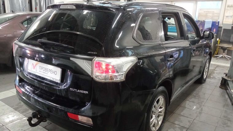 Mitsubishi Outlander 2013 года, 168 180 км - вид 3