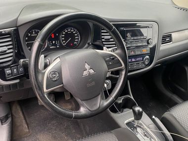 Mitsubishi Outlander 2013 года, 168 180 км - вид 10