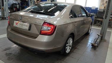 Skoda Rapid 2018 года, 152 485 км - вид 3