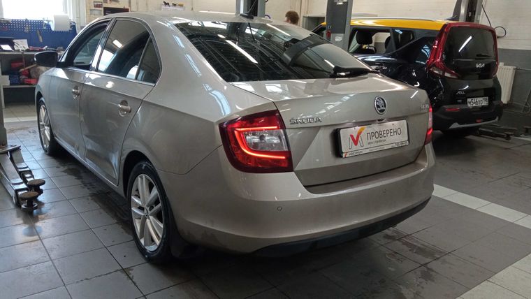 Skoda Rapid 2018 года, 152 485 км - вид 4