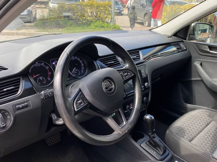 Skoda Rapid 2018 года, 152 485 км - вид 10