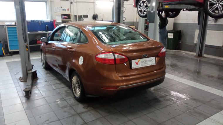 Ford Fiesta 2016 года, 180 000 км - вид 4