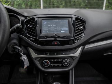 ВАЗ (LADA) Vesta 2018 года, 211 090 км - вид 9