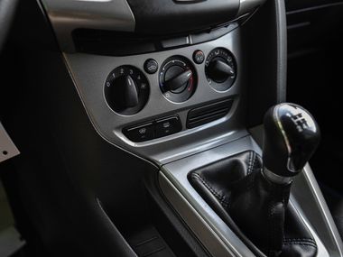 Ford Focus 2013 года, 131 150 км - вид 9