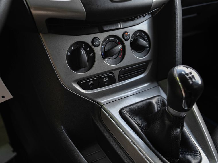 Ford Focus 2013 года, 131 150 км - вид 9