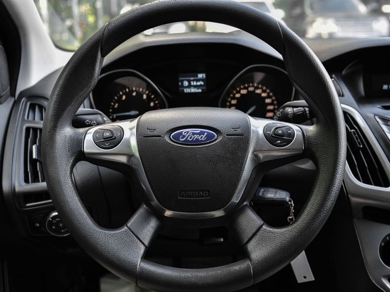 Ford Focus 2013 года, 131 150 км - вид 6