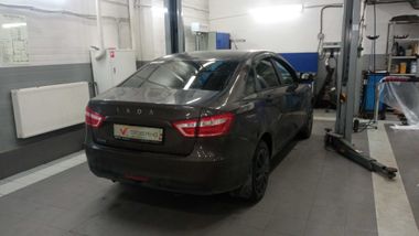 ВАЗ (LADA) Vesta 2019 года, 131 402 км - вид 3