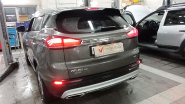 Geely Atlas Pro 2024 года, 53 000 км - вид 4