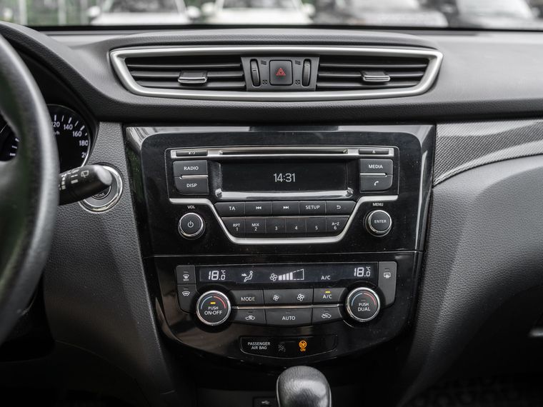 Nissan X-Trail 2016 года, 141 229 км - вид 9