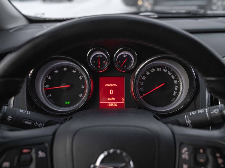 Opel Astra 2011 года, 175 561 км - вид 5