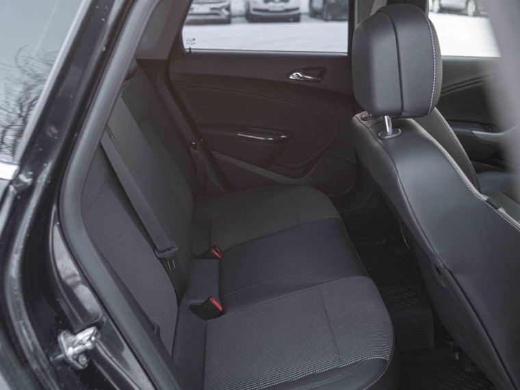 Opel Astra 2011 года, 175 561 км - вид 11