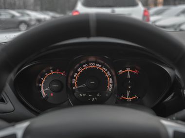 ВАЗ (LADA) Vesta 2019 года, 74 712 км - вид 5