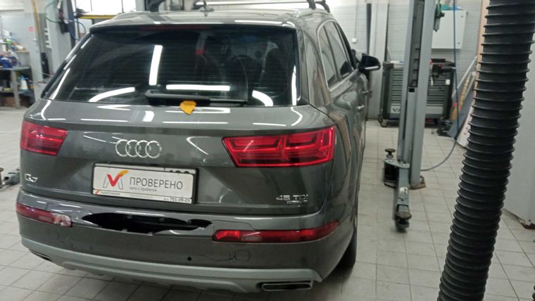 Audi Q7 2018 года, 130 115 км - вид 3