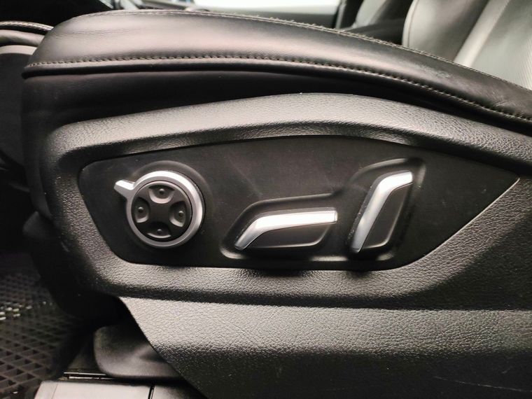 Audi Q7 2018 года, 135 059 км - вид 19