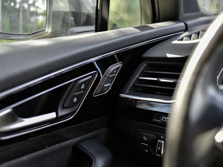 Audi Q7 2018 года, 135 059 км - вид 13