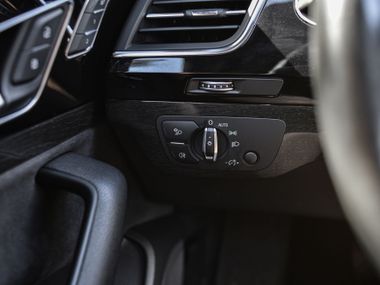 Audi Q7 2018 года, 135 059 км - вид 14