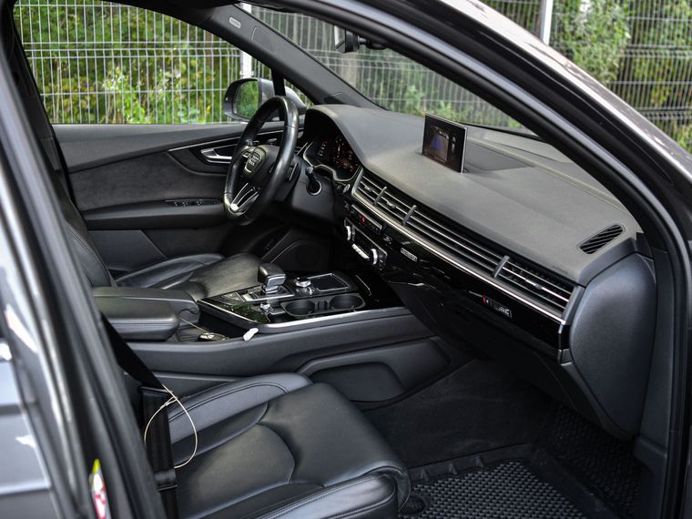 Audi Q7 2018 года, 135 059 км - вид 19