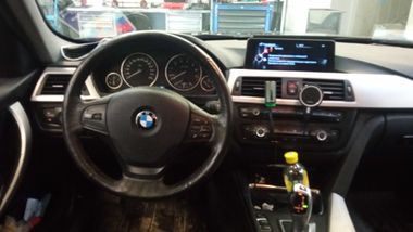 BMW 3 серия 2014 года, 211 993 км - вид 6