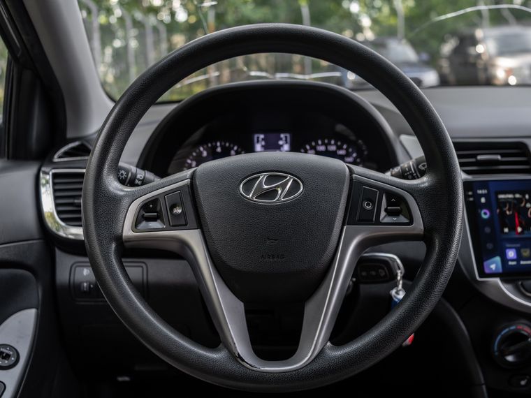 Hyundai Solaris 2015 года, 137 718 км - вид 6