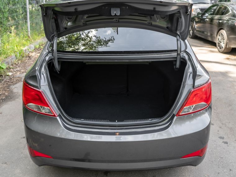 Hyundai Solaris 2015 года, 137 718 км - вид 13