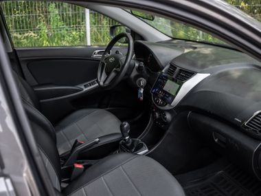 Hyundai Solaris 2015 года, 137 718 км - вид 12