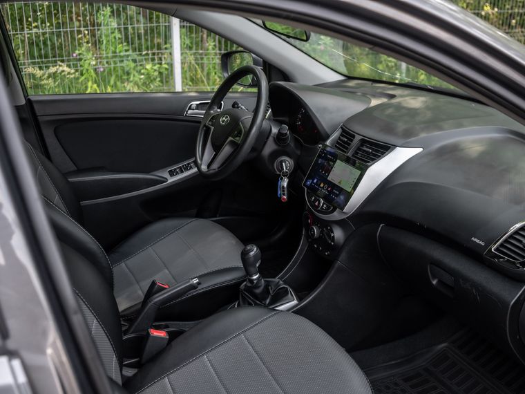 Hyundai Solaris 2015 года, 137 718 км - вид 12