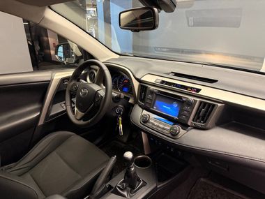 Toyota RAV4 2014 года, 147 726 км - вид 9