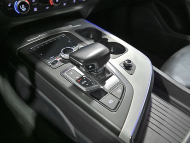 Q7