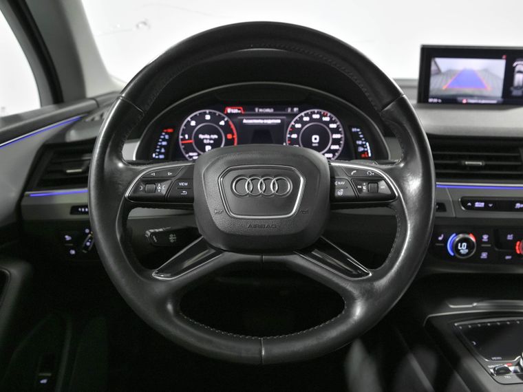 Q7