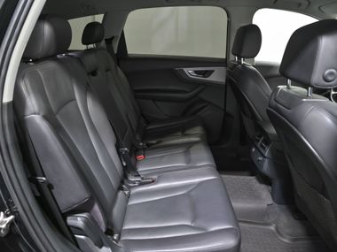 Q7
