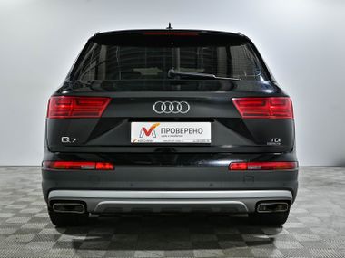 Q7