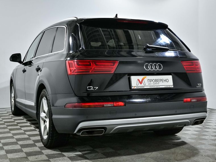 Q7