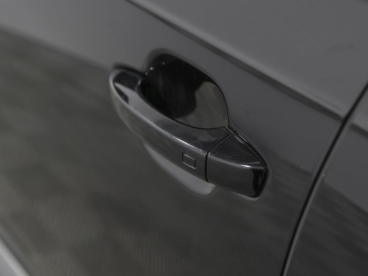 Q7