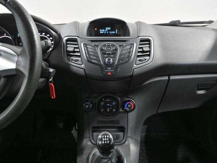 Ford Fiesta 2015 года, 147 805 км - вид 9