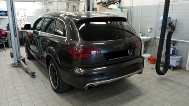 Audi Q7 2007 года, 303 722 км - вид 4