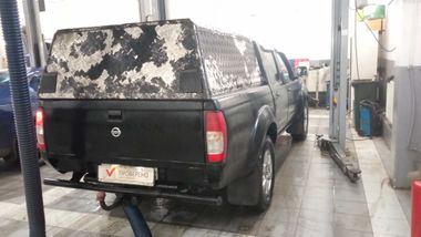 Nissan NP300 2013 года, 250 000 км - вид 3