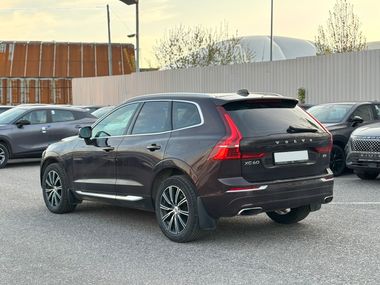 Volvo XC60 2021 года, 119 303 км - вид 4