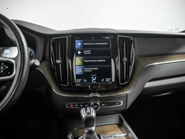 Volvo XC60 2021 года, 119 303 км - вид 10