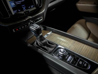 Volvo XC60 2021 года, 119 303 км - вид 12