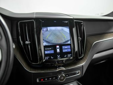 Volvo XC60 2021 года, 119 303 км - вид 11