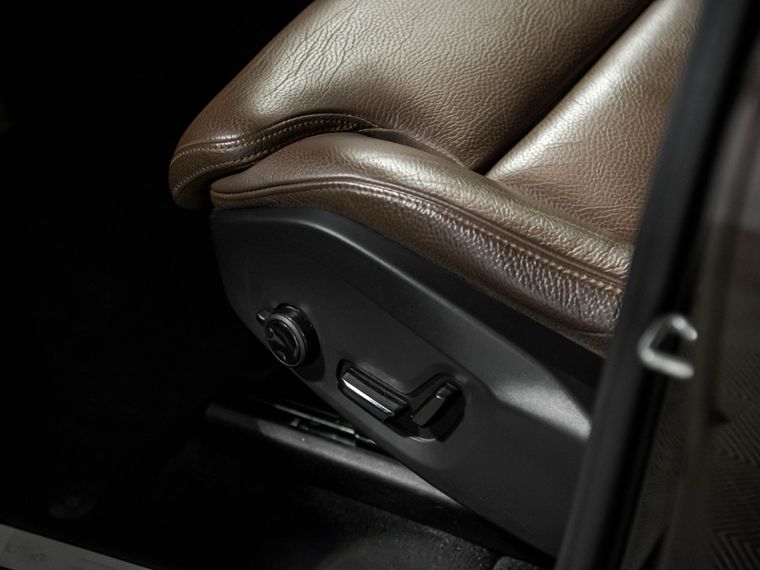 Volvo XC60 2021 года, 119 303 км - вид 15