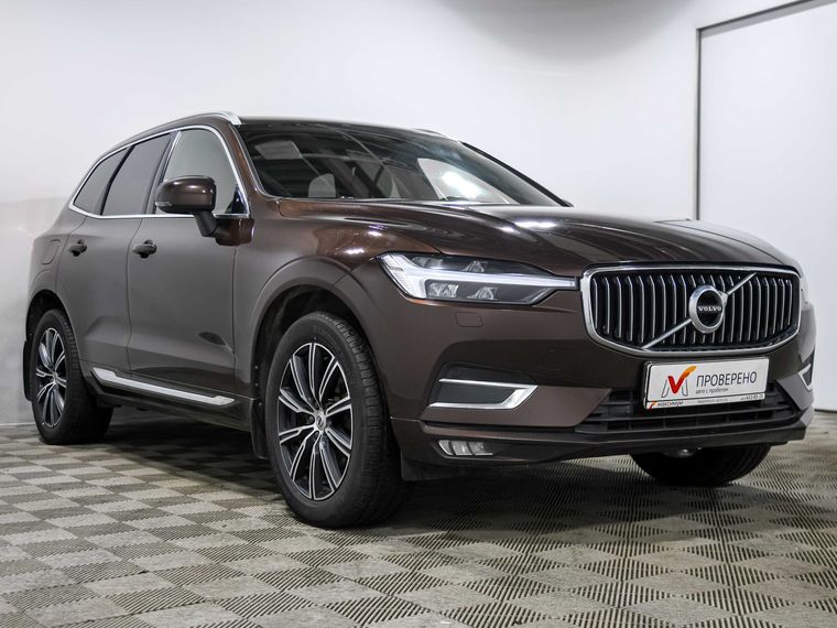 Volvo XC60 2021 года, 119 303 км - вид 3