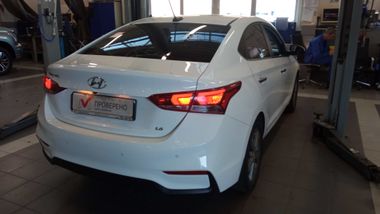 Hyundai Solaris 2017 года, 116 000 км - вид 3