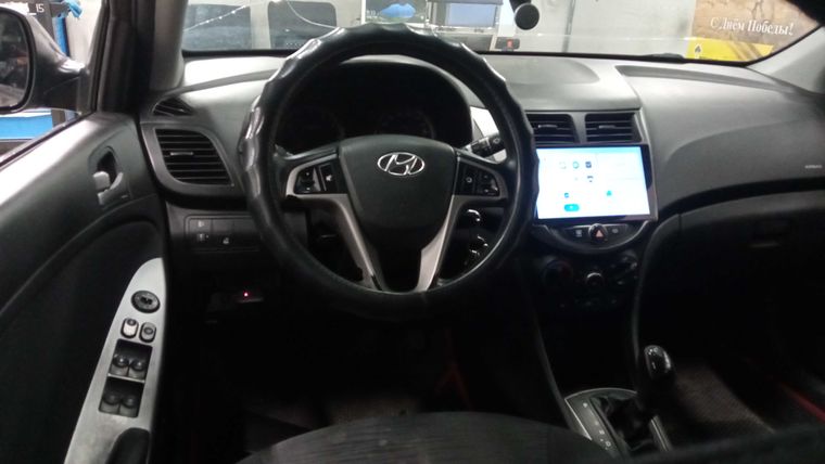 Hyundai Solaris 2014 года, 231 750 км - вид 5