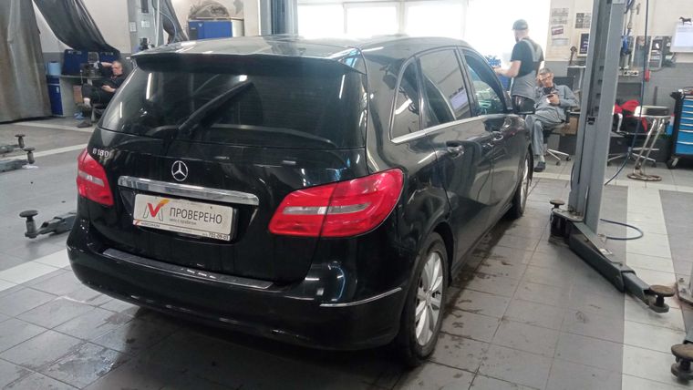 Mercedes-Benz B-класс 2013 года, 184 996 км - вид 3