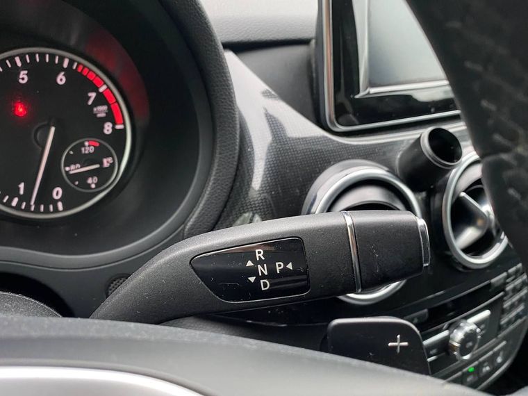 Mercedes-Benz B-класс 2013 года, 184 996 км - вид 11