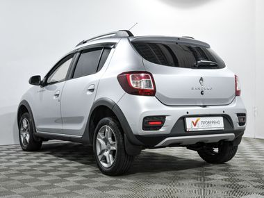 Renault Sandero Stepway 2021 года, 13 000 км - вид 7