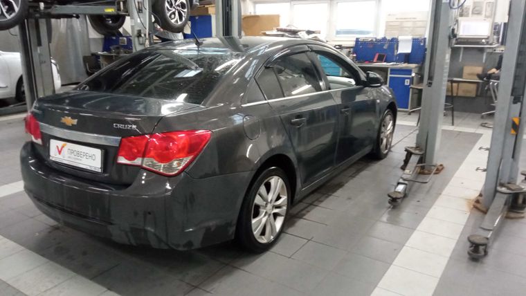 Chevrolet Cruze 2013 года, 188 445 км - вид 4