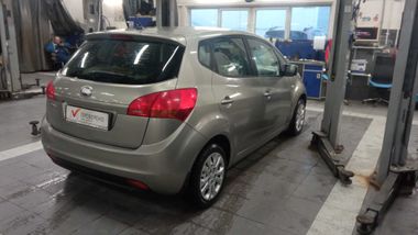 Kia Venga 2014 года, 165 000 км - вид 3