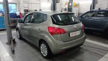 Kia Venga 2014 года, 165 000 км - вид 4